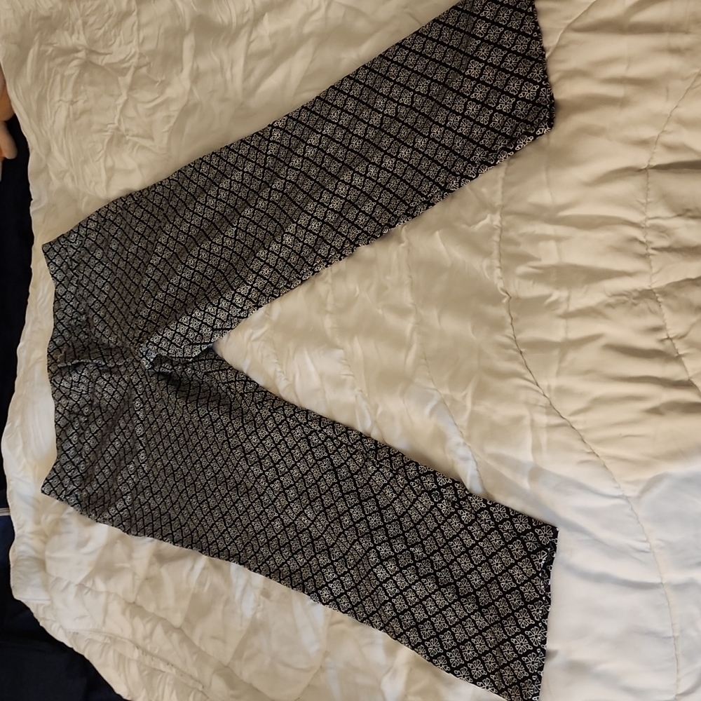 Old Navy Pixie Pants Size 10 Black